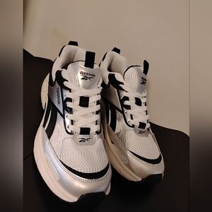 New Reebok Men's White & Black Athletic Sneakers